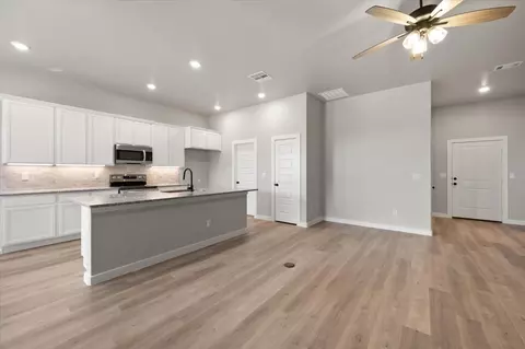 2017 132nd St, Lubbock, TX 79423 photo 4
