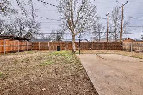 2816 63rd St, Lubbock, TX 79413 photo 17