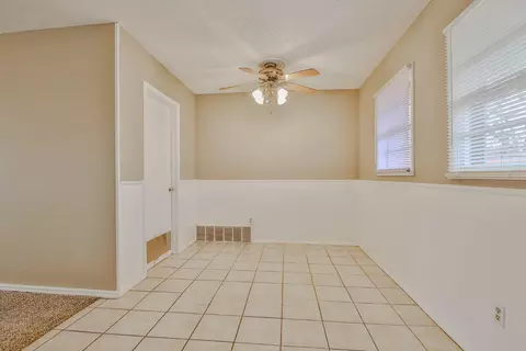 2816 63rd St, Lubbock, TX 79413 photo 5