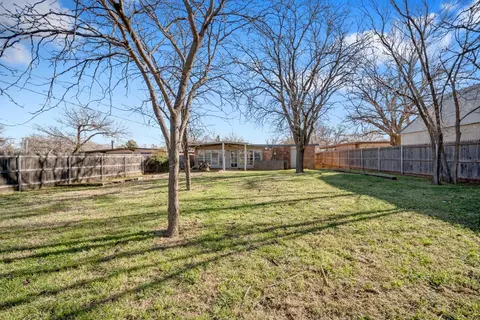 2724 68th St, Lubbock, TX 79413 photo 12