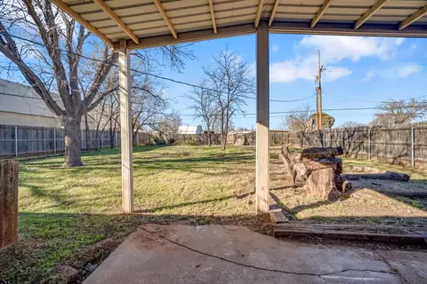 2724 68th St, Lubbock, TX 79413 photo 18