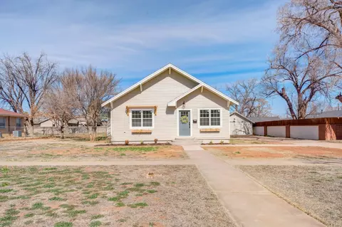 1306 W 7th, Plainview, TX 79072 photo 2