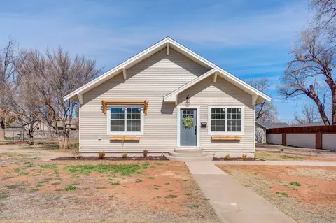1306 W 7th, Plainview, TX 79072 photo 4