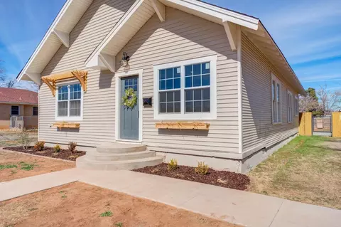 1306 W 7th, Plainview, TX 79072 photo 3