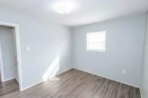 709 Yonkers St, Plainview, TX 79072 photo 24