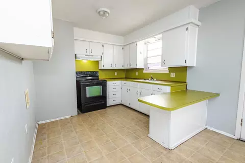 709 Yonkers St, Plainview, TX 79072 photo 11