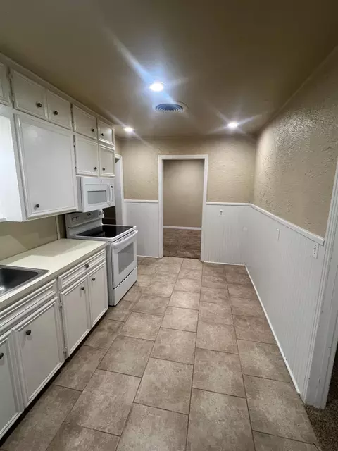 809 Yonkers St, Plainview, TX 79072 photo 15