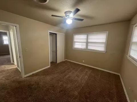 809 Yonkers St, Plainview, TX 79072 photo 5