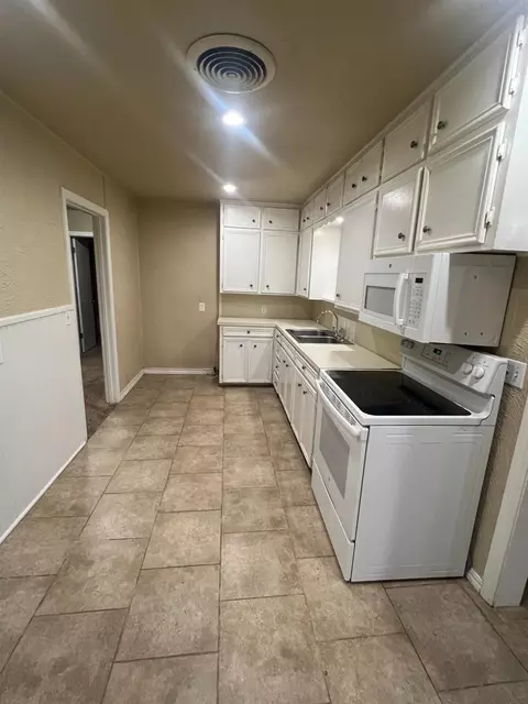 809 Yonkers St, Plainview, TX 79072 photo 14