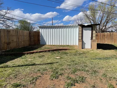 809 Yonkers St, Plainview, TX 79072 photo 21