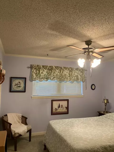 1306 Itasca St, Plainview, TX 79072 photo 12