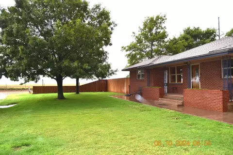 1120 County Road 80, Plainview, TX 79072 photo 2