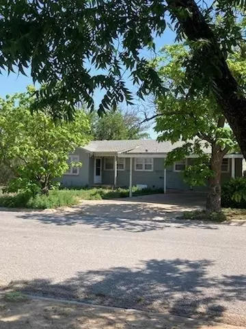 306 E Cedar Ave, Muleshoe, TX 79347 photo 1