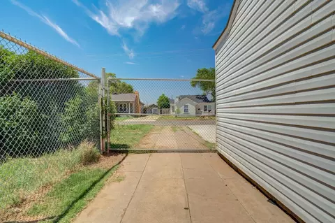1909 20th St, Lubbock, TX 79411 photo 33