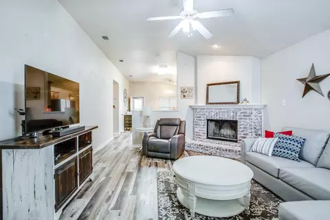 1910 100th St, Lubbock, TX 79423 photo 4