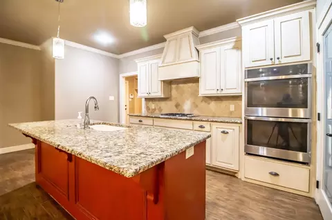9601 Ithaca Ave, Lubbock, TX 79423 photo 9