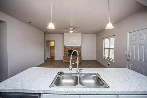 705 Chantilly Ln, Post, TX 79356 photo 9