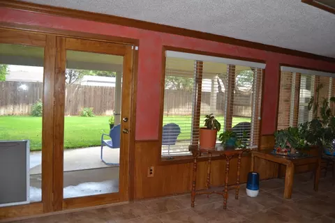 3615 Red Oak Ln, Plainview, TX 79072 photo 35