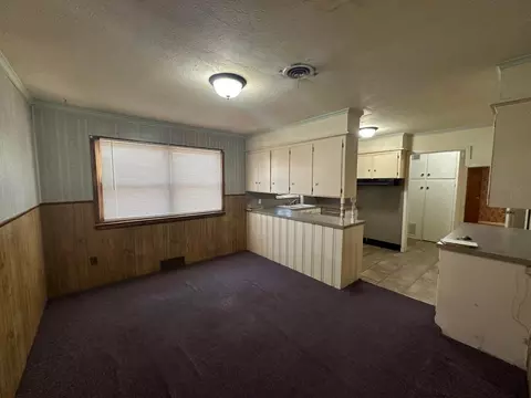 2101 Smythe St, Plainview, TX 79072 photo 6
