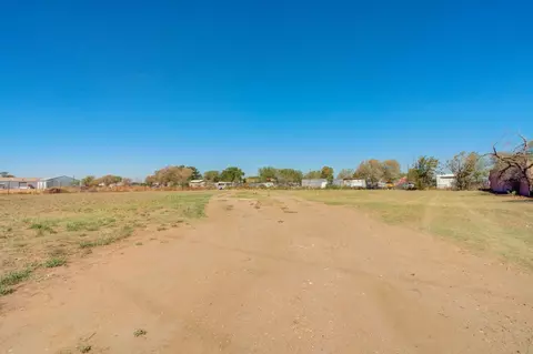 2257 E 50th St, Lubbock, TX 79404 photo 1