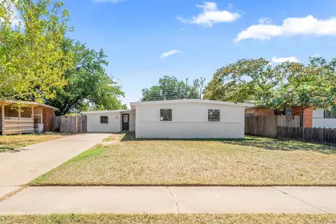 2811 65th St, Lubbock, TX 79413 photo 2