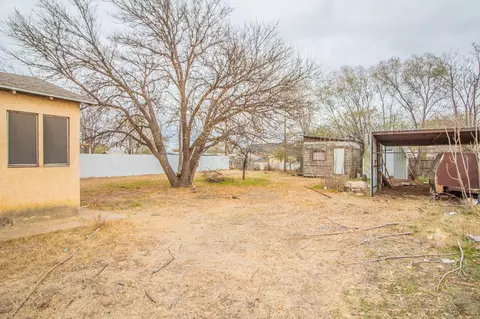 1608 Independence St, Plainview, TX 79072 photo 3