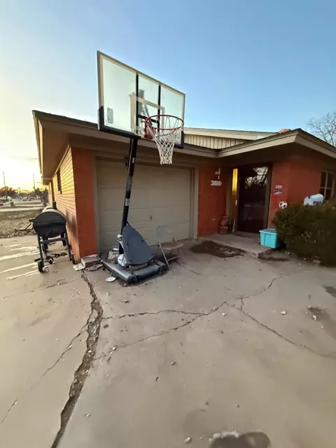 4318 58th St, Lubbock, TX 79413