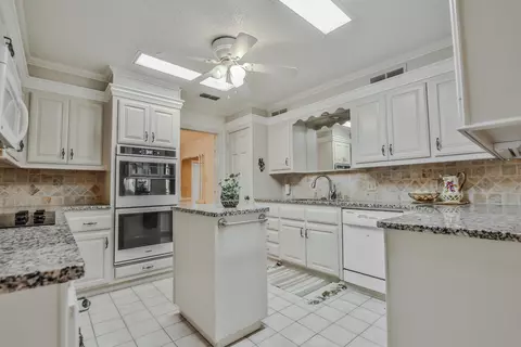 3003 80th St, Lubbock, TX 79423 photo 8