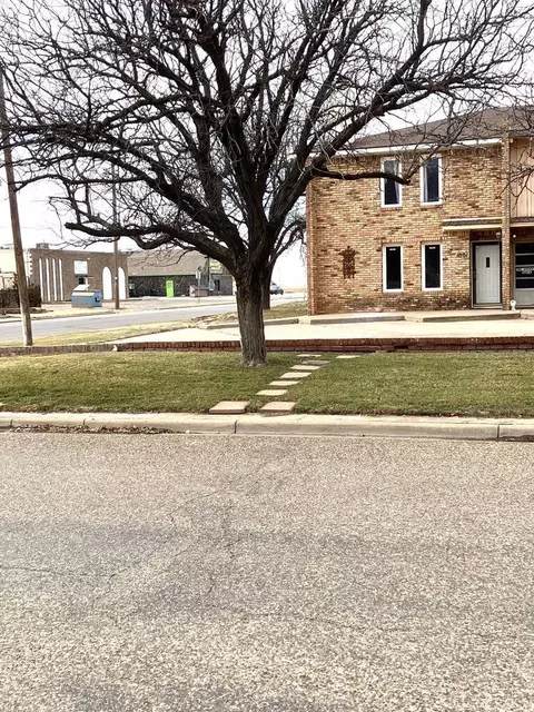 Other - 1001 Jefferson St, Plainview, TX 79072 photo 2 of 10