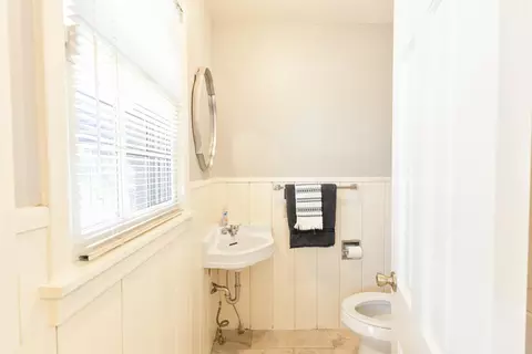 2405 W 12th St, Plainview, TX 79072 photo 7