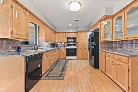 3002 Castro St, Plainview, TX 79072 photo 12
