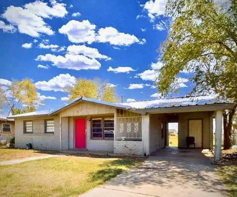 2712 E 9th St, Lubbock, TX 79403 photo 1
