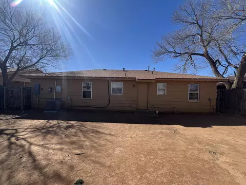 807 E 79th St, Lubbock, TX 79404 photo 13