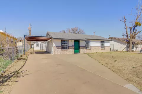 2203 E 29th St, Lubbock, TX 79404 photo 2