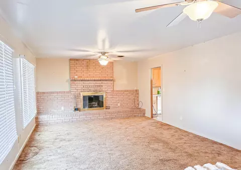 705 2nd St, Plains, TX 79355 photo 3
