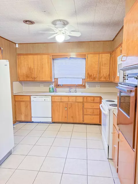 705 2nd St, Plains, TX 79355 photo 6