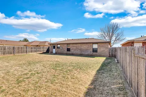 318 E 20th St, Wolfforth, TX 79382 photo 17