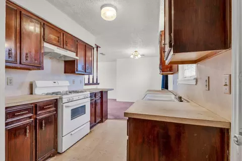 318 E 20th St, Wolfforth, TX 79382 photo 8