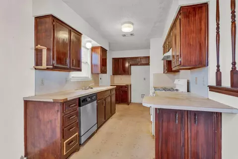 318 E 20th St, Wolfforth, TX 79382 photo 7