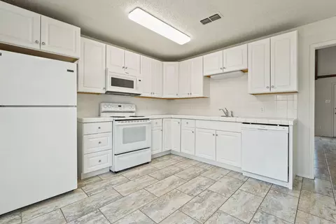7004 Wayne Ave, Lubbock, TX 79424 photo 15