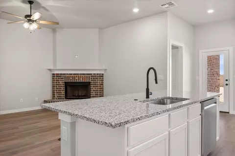 7029 8th St, Lubbock, TX 79416 photo 9