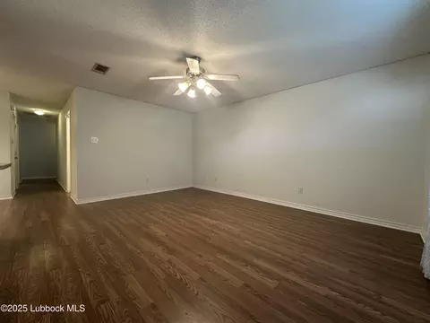 2437 E 30th St, Lubbock, TX 79404 photo 4
