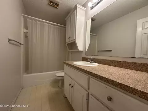 2437 E 30th St, Lubbock, TX 79404 photo 13