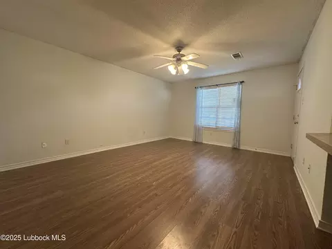 2437 E 30th St, Lubbock, TX 79404 photo 5