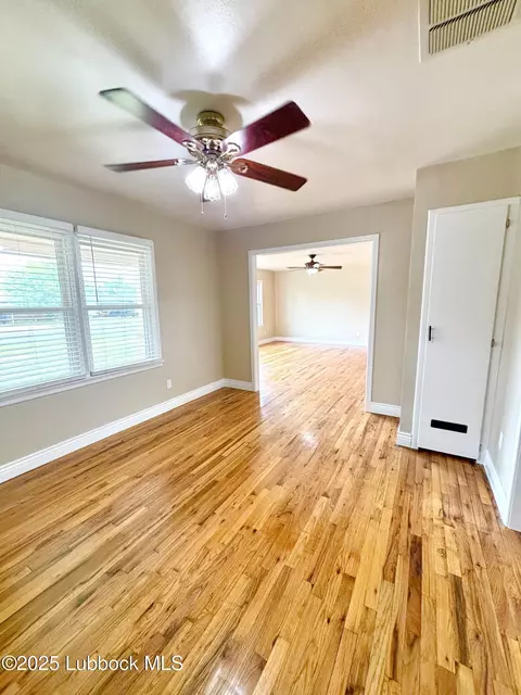 815 Amarillo, Plainview, TX 79072 photo 5