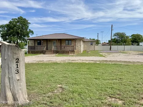 213 E 7th St, Idalou, TX 79329 photo 7