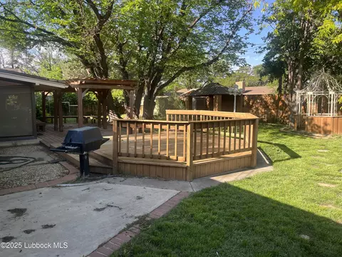 1105 Holliday, Plainview, TX 79072 photo 31