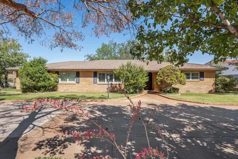 610 N 20th St, Lamesa, TX 79331