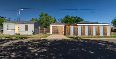 2012 29th St, Lubbock, TX 79411 photo 4