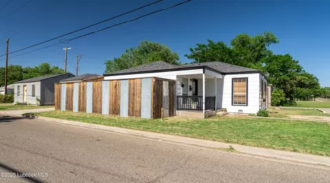 2012 29th St, Lubbock, TX 79411 photo 3
